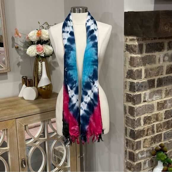 Indian Wear Women’s Tie-Dye Scarf in Blue Multi - Picture 4 of 8
